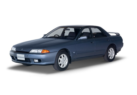 Images of Nissan Skyline GTS-T Sedan (RCR32) 1989–91