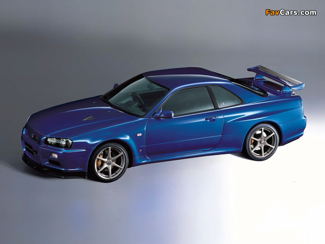 Images of Nissan Skyline GT-R V-spec II (BNR34) 2000–02 (640 x 480)