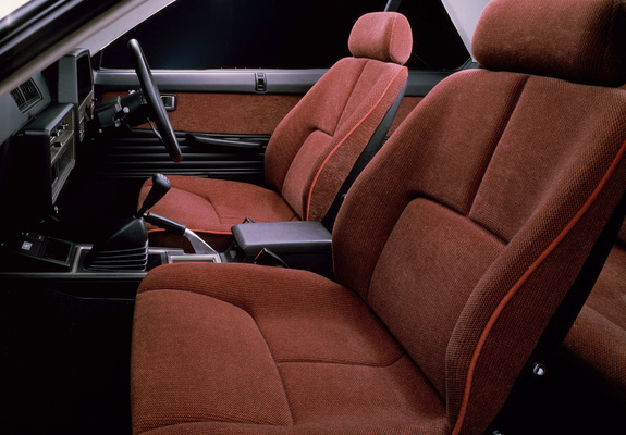 Nissan Skyline 2000 Turbo RS Coupe (KDR30JFT) 1983 images