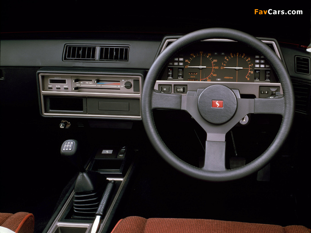 Nissan Skyline 2000 Turbo RS Coupe (KDR30JFT) 1983 photos (640 x 480)
