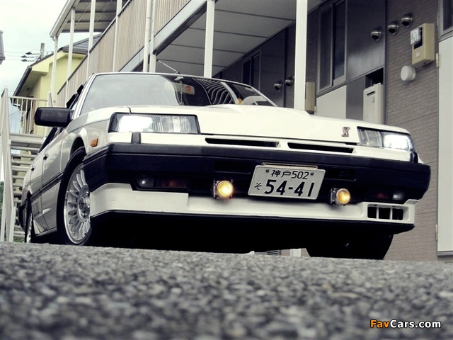Nissan Skyline 2000 RS-X Turbo C Sedan (DR30XFS) 1984–85 pictures (640 x 480)