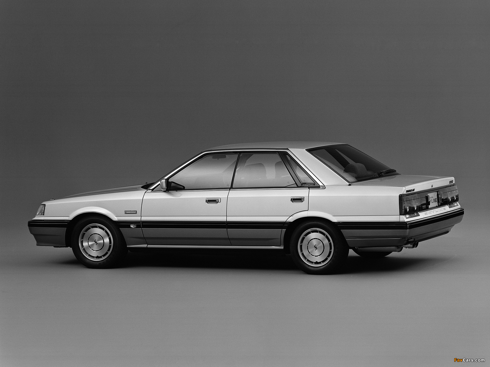 Nissan Skyline GT Sedan (HR31) 1987–89 pictures (1600 x 1200)