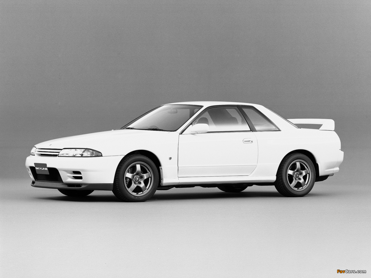 Nissan Skyline GT-R (BNR32) 1989–94 images (1280 x 960)