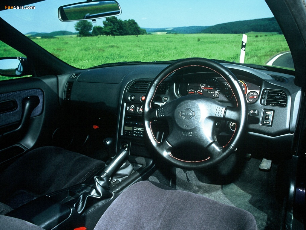 Nissan Skyline GT-R V-spec (BCNR33) 1995–98 photos (1024 x 768)