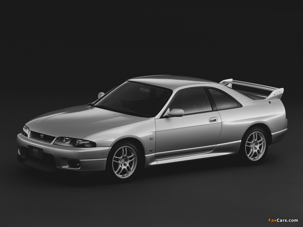 Nissan Skyline GT-R (BCNR33) 1995–98 pictures (1024 x 768)