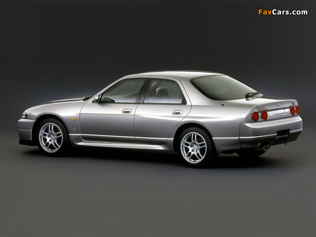 Nissan Skyline GT-R Autech Version (BCNR33) 1997–98 photos (640 x 480)