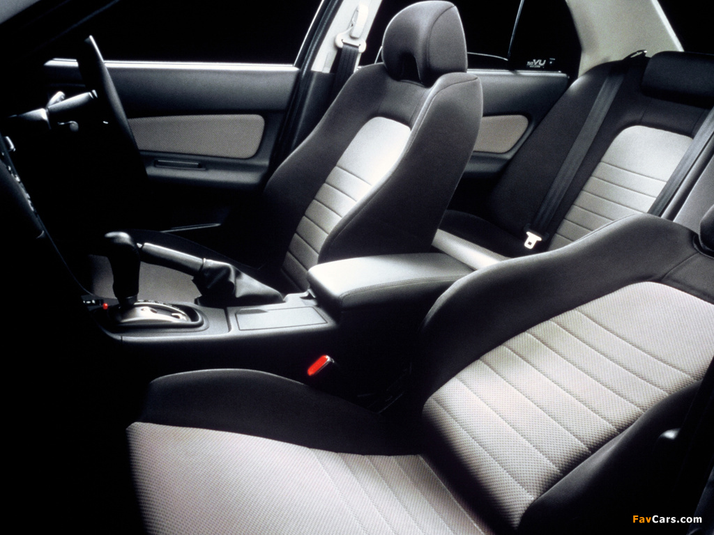 Nissan Skyline GT Sedan (ER34) 1998–2000 photos (1024 x 768)