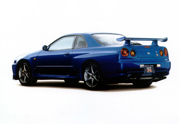 Nissan Skyline GT-R V-spec (BNR34) 1999–2002 images