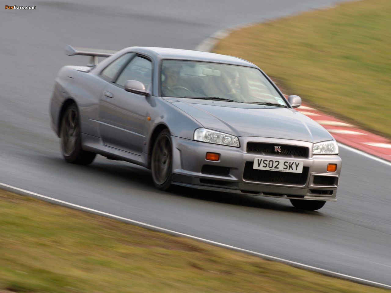 Nissan Skyline GT-R V-spec (BNR34) 1999–2002 photos (1280 x 960)