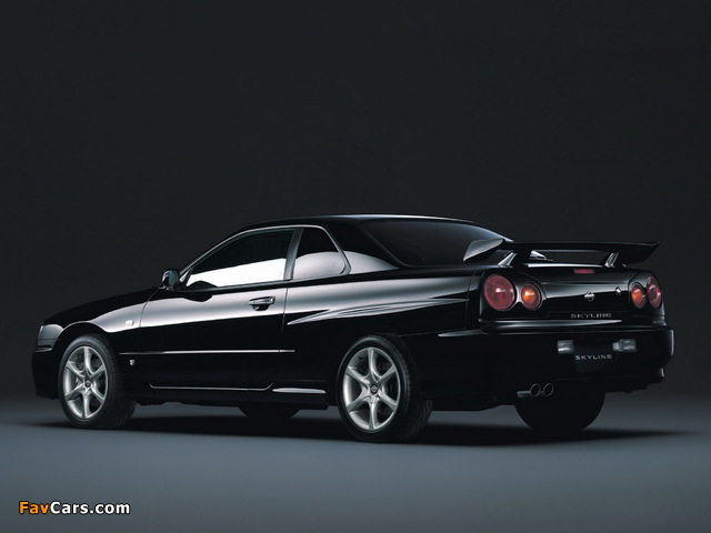 Nissan Skyline GT-V (ER34) 2000–01 pictures (640 x 480)