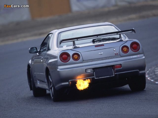 Nissan Skyline GT-R V-spec II (BNR34) 2000–02 wallpapers (640 x 480)