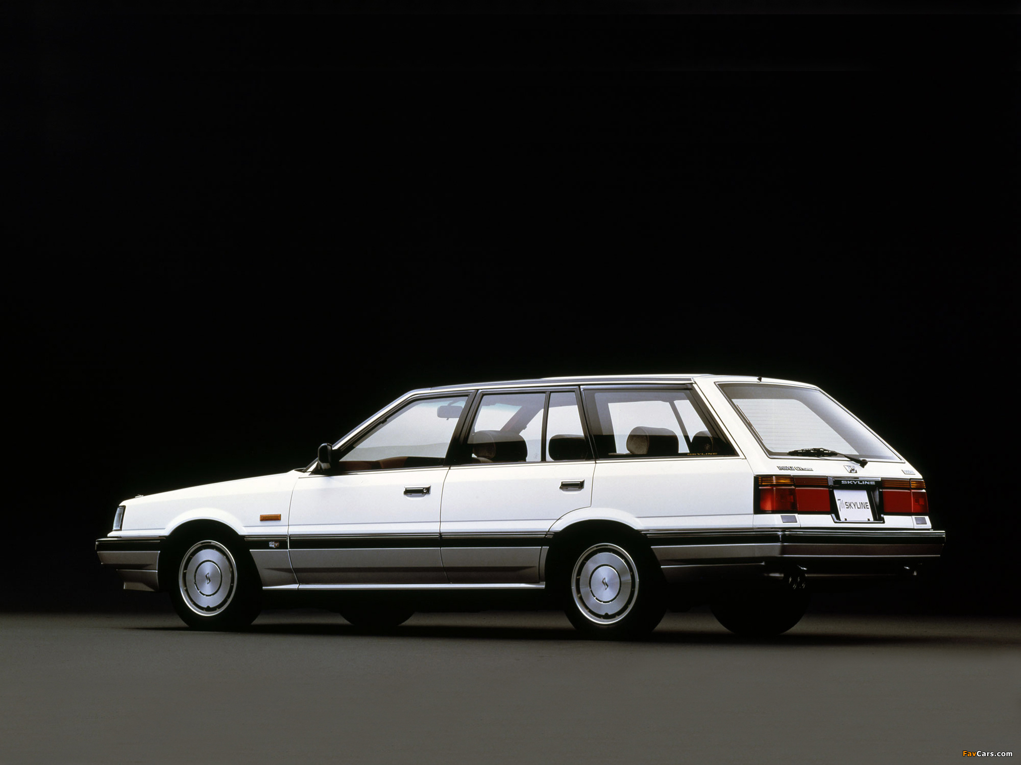 Photos of Nissan Skyline GT Turbo Wagon (WHJR31) 1986–87 (2048 x 1536)