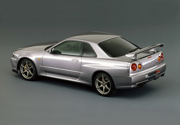 Photos of Nissan Skyline GT-R (BNR34) 1999–2002