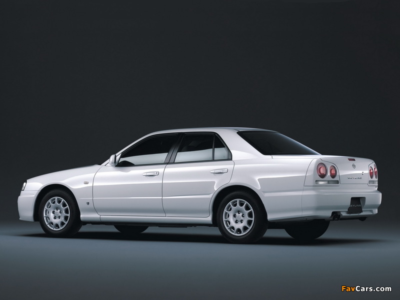 Photos of Nissan Skyline GT Sedan (ER34) 2000–01 (800 x 600)