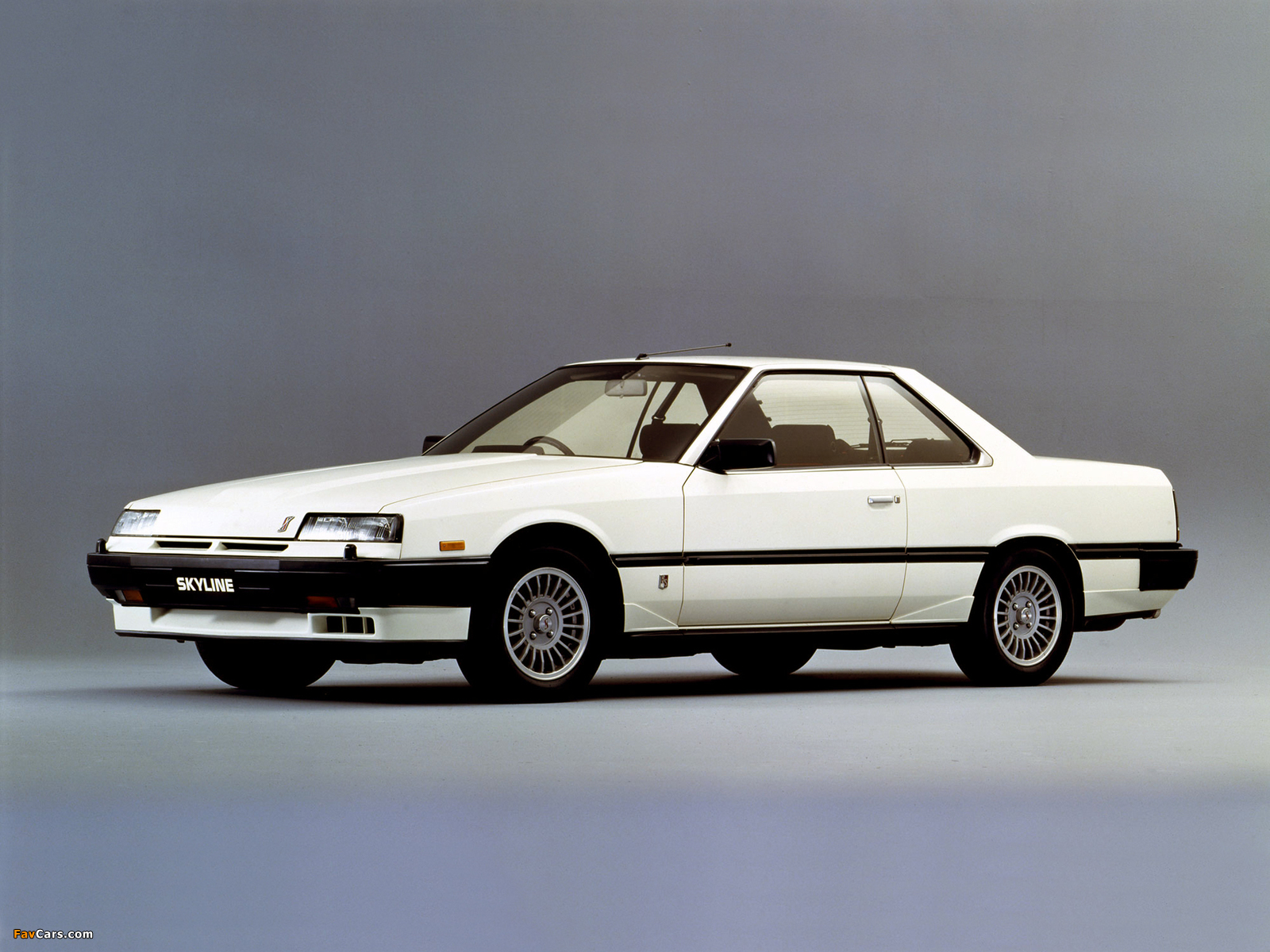 Pictures of Nissan Skyline 2000 Turbo RS-X Coupe (KDR30XFT) 1983–85 (1600 x 1200)