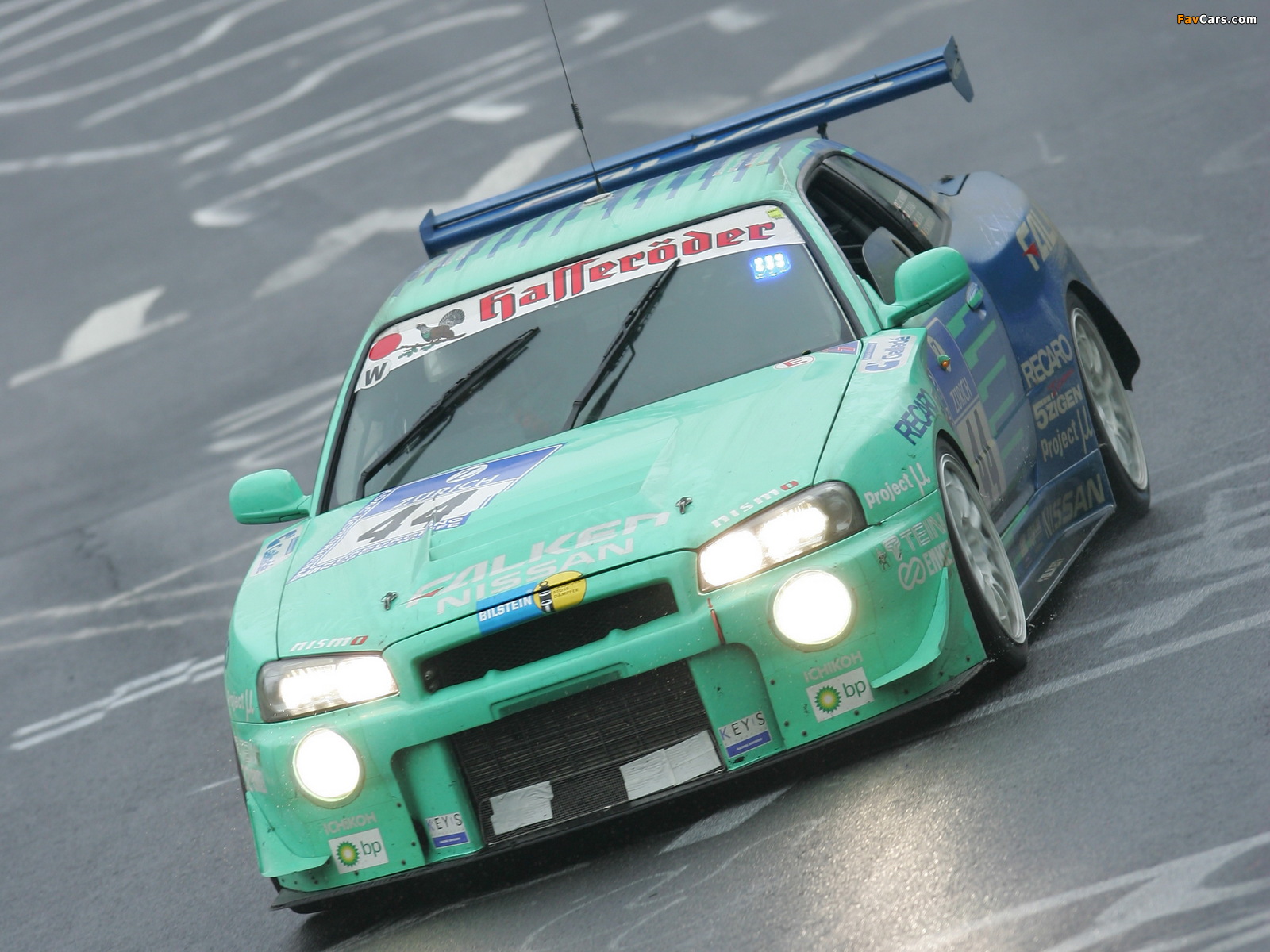 Pictures of Nissan Skyline GT-R JGTC Race Car (BNR34) 1999–2003 (1600 x 1200)