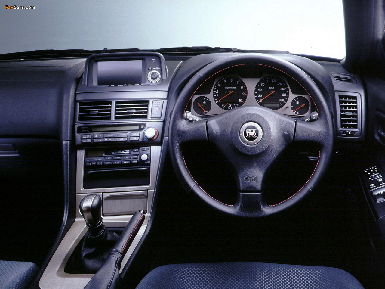Pictures of Nissan Skyline GT-R V-spec (BNR34) 1999–2002 (1280 x 960)
