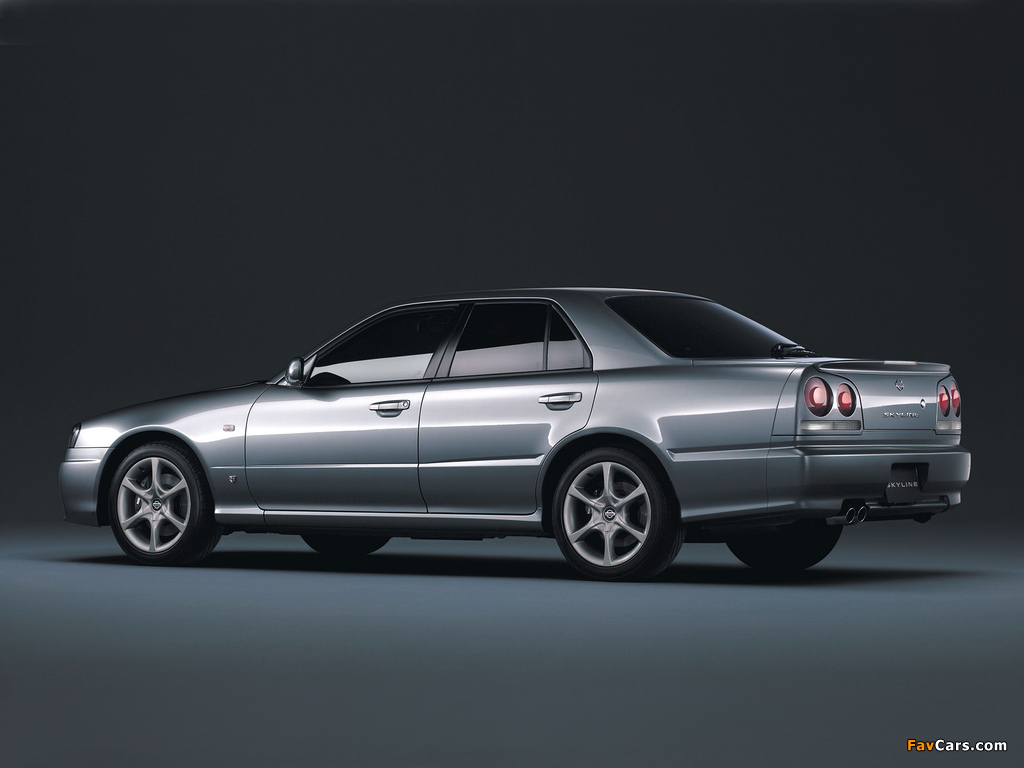 Pictures of Nissan Skyline GT Sedan (ER34) 2000–01 (1024 x 768)