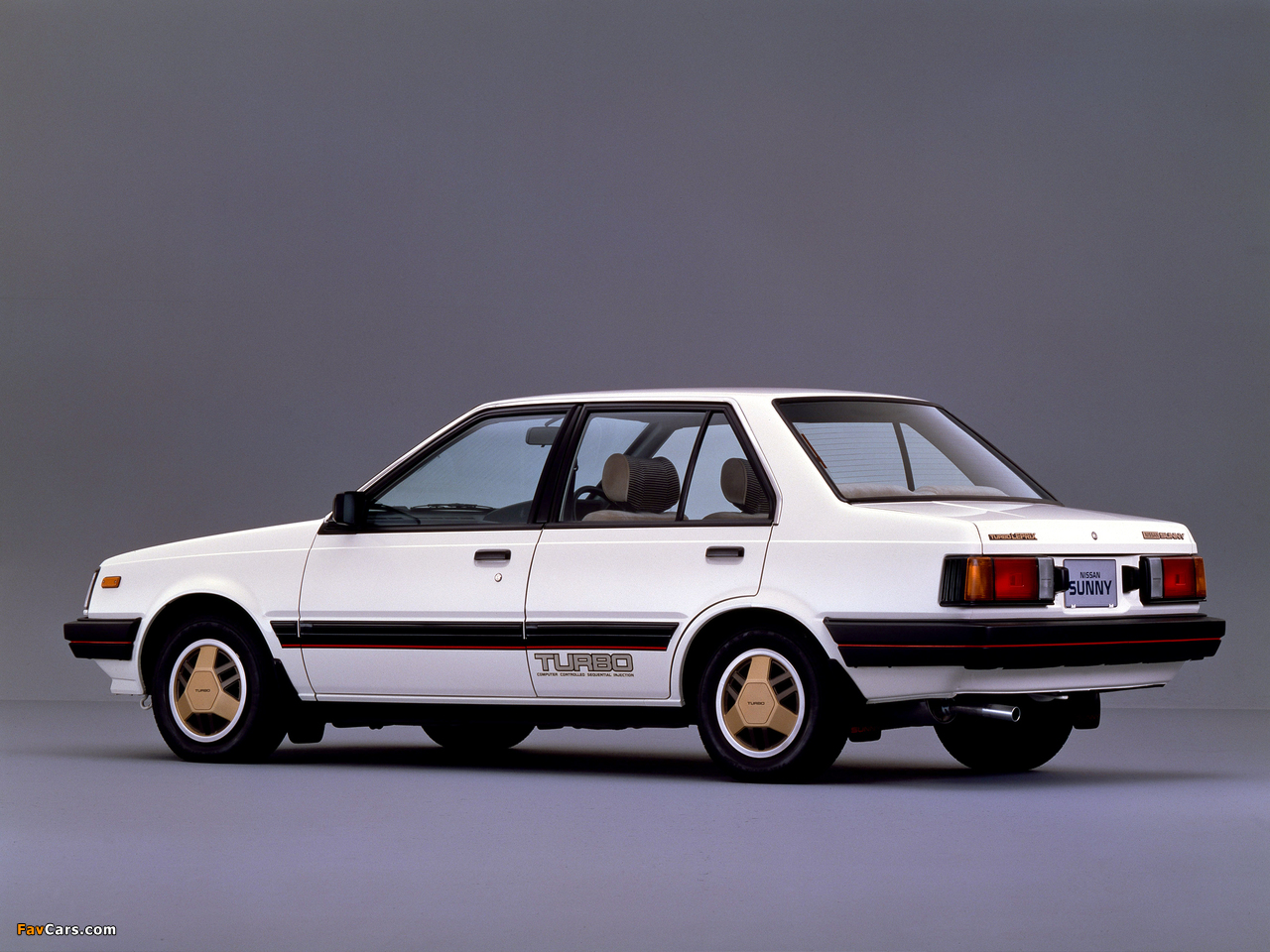 Images of Nissan Sunny Turbo Leprix Sedan (B11) 1982–85 (1280 x 960)