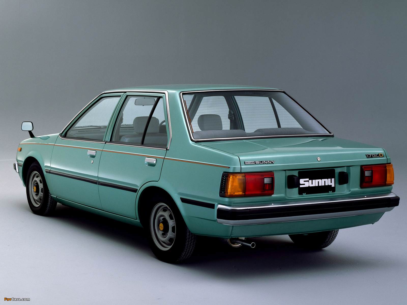 Nissan Sunny Sedan (B11) 1981–85 images (1600 x 1200)