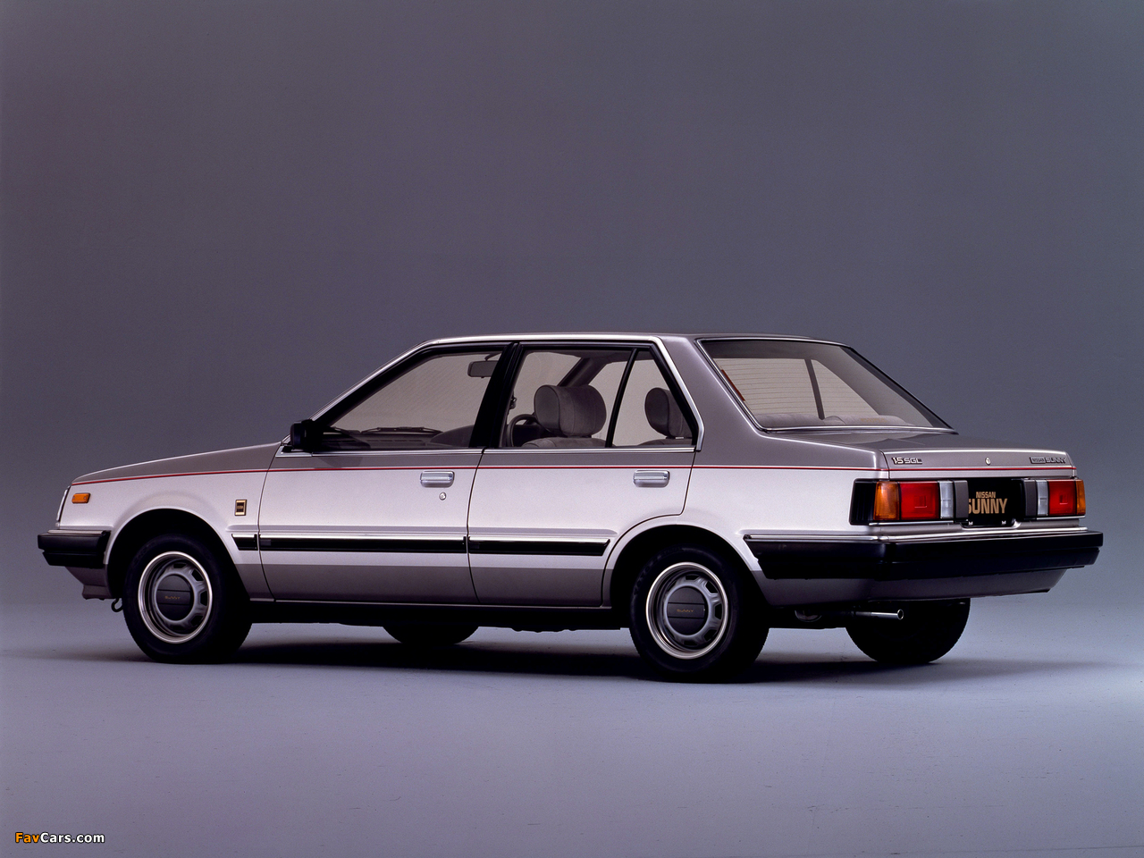 Nissan Sunny Sedan (B11) 1981–85 photos (1280 x 960)