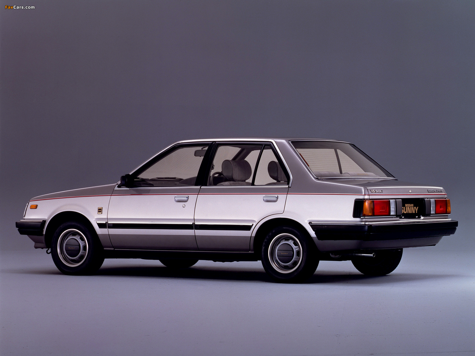 Nissan Sunny Sedan (B11) 1981–85 photos (1600 x 1200)