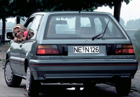 Nissan Sunny 3-door Hatchback (N13) 1986–90 images