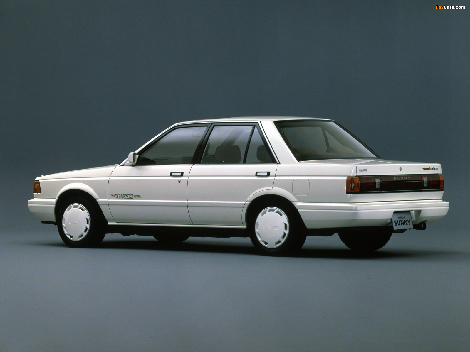 Nissan Sunny (B12) 1987–90 images (1600 x 1200)