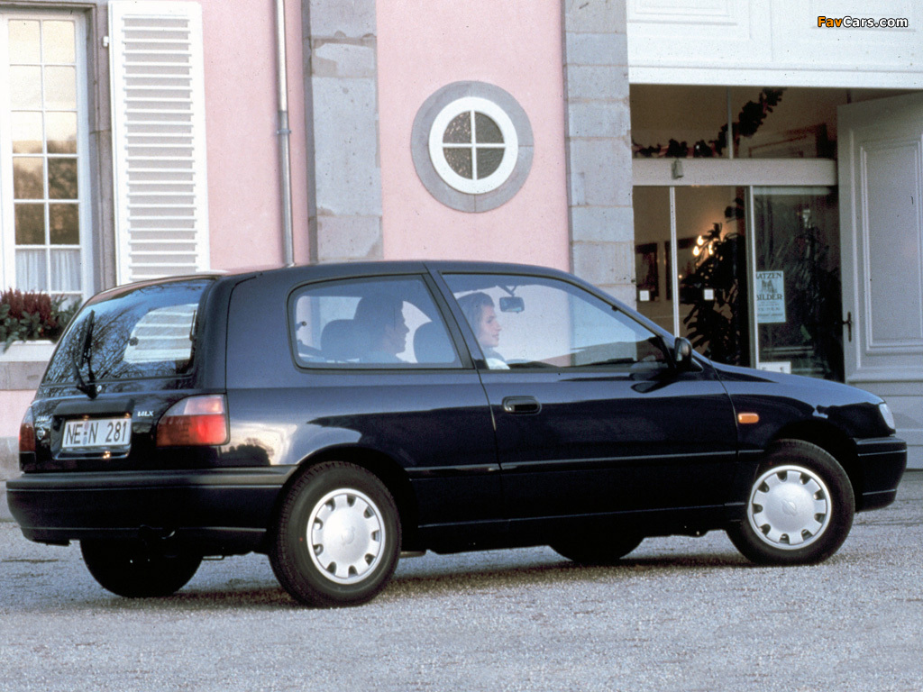Nissan Sunny 3-door (N14) 1990–95 images (1024 x 768)