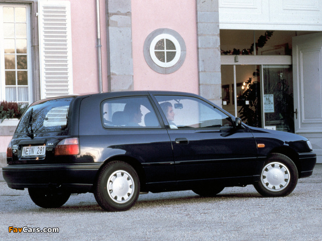 Nissan Sunny 3-door (N14) 1990–95 images (640 x 480)