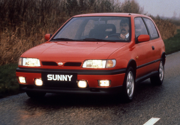 Nissan Sunny 3-door (N14) 1990–95 photos