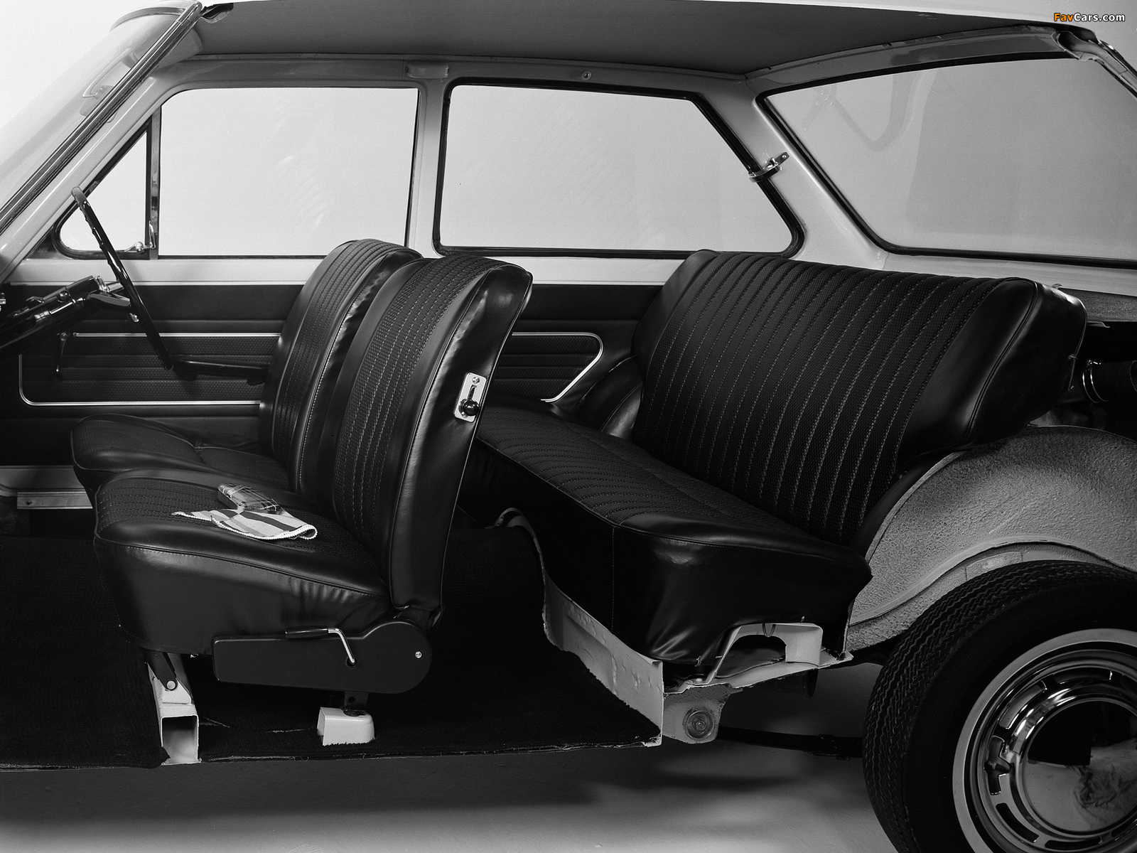 Photos of Datsun Sunny 2-door Sedan (B10) 1966–70 (1600 x 1200)