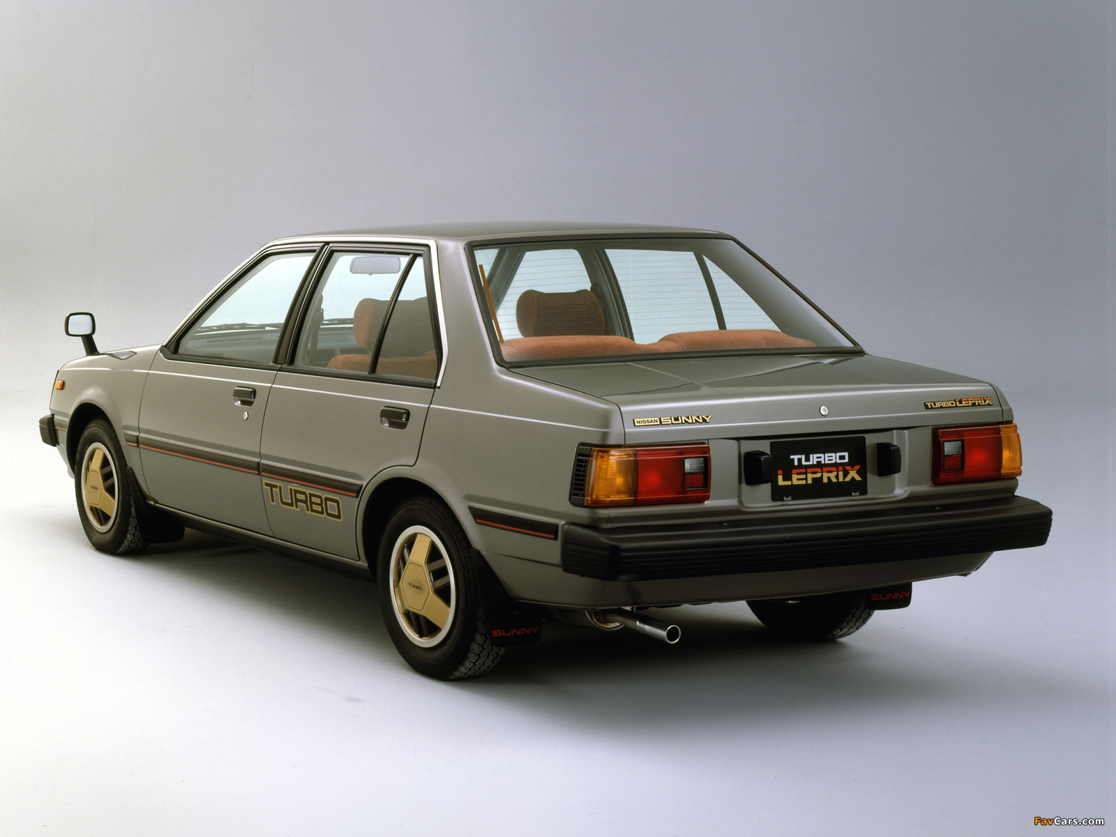 Nissan Sunny Turbo Leprix Sedan (B11) 1982–85 wallpapers (1600 x 1200)