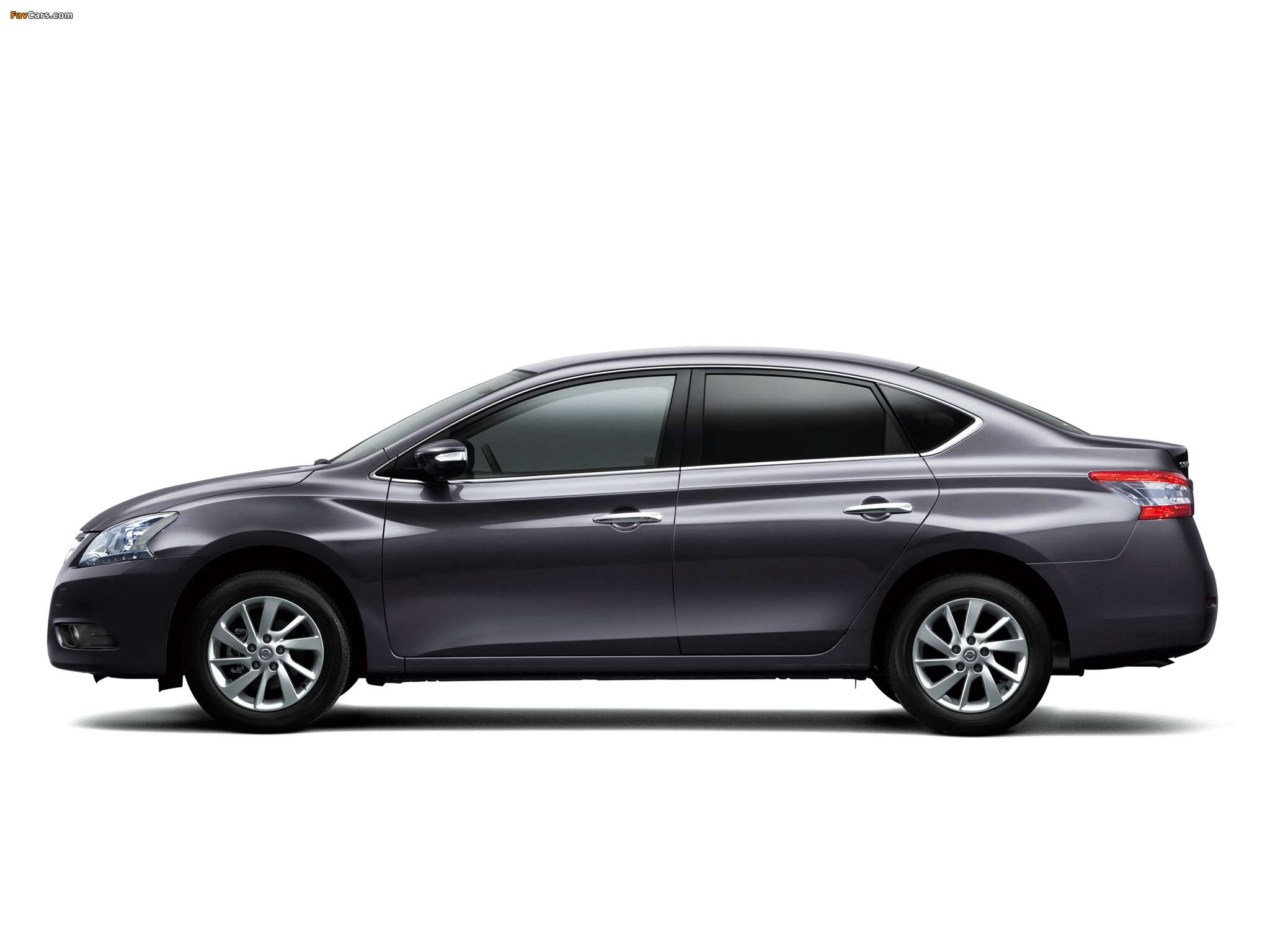 Images of Nissan Sylphy JP-spec (NB17) 2012 (2048 x 1536)