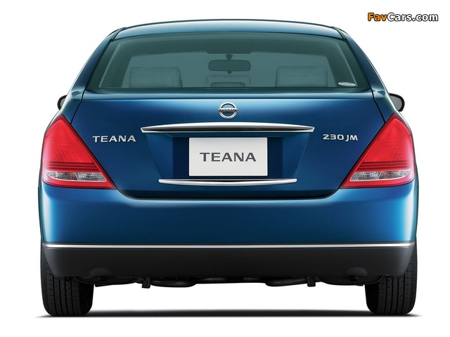 Photos of Nissan Teana 2003–05 (640 x 480)