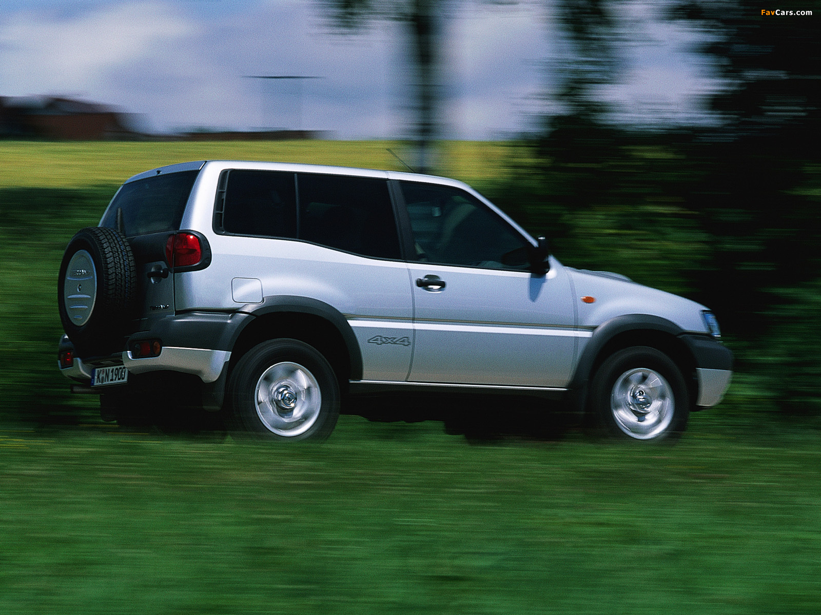 Nissan Terrano II 3-door (R20) 1999–2006 images (1600 x 1200)