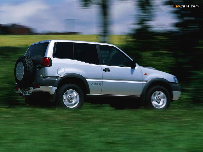 Nissan Terrano II 3-door (R20) 1999–2006 images (800 x 600)