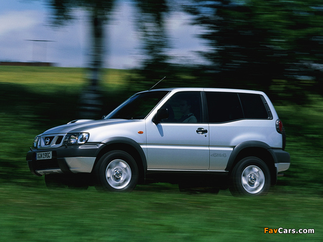 Nissan Terrano II 3-door (R20) 1999–2006 images (640 x 480)