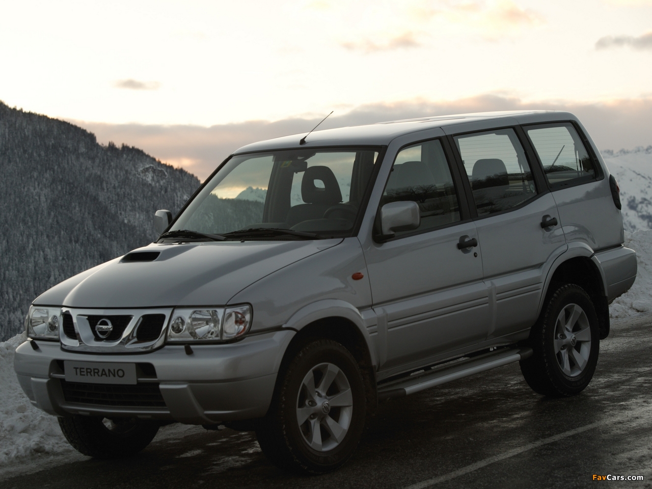 Nissan Terrano II 5-door (R20) 1999–2006 photos (1280 x 960)