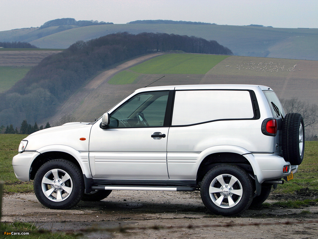 Nissan Terrano II Van UK-spec (R20) 1999–2006 photos (1280 x 960)