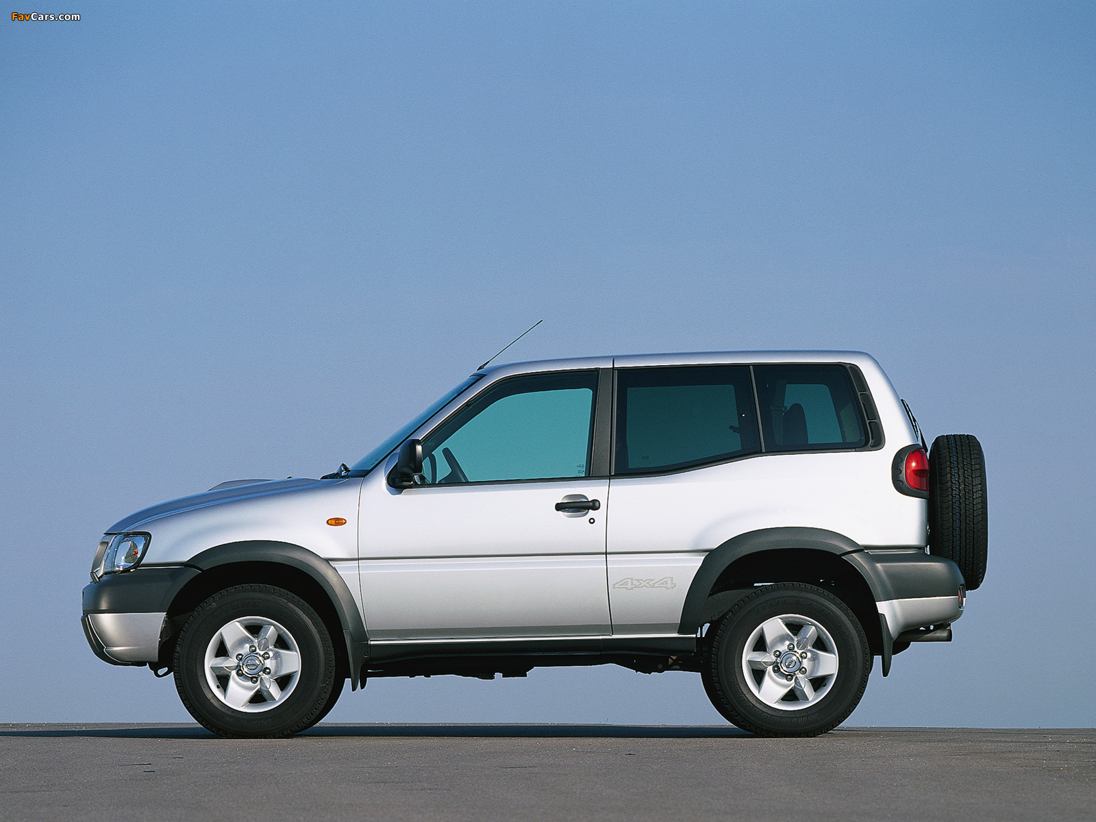 Photos of Nissan Terrano II 3-door (R20) 1999–2006 (1600 x 1200)