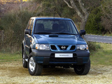 Photos of Nissan Terrano II 3-door (R20) 1999–2006