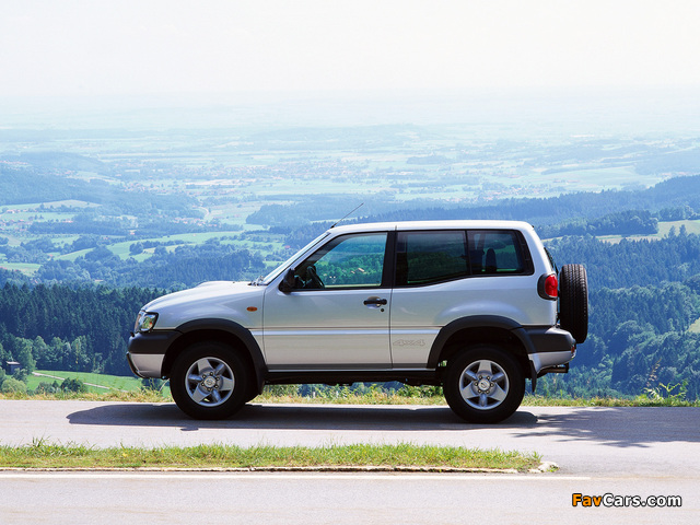 Pictures of Nissan Terrano II 3-door (R20) 1999–2006 (640 x 480)