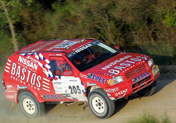 Photos of Nissan Terrano Rally Car (R50) 1999–2002