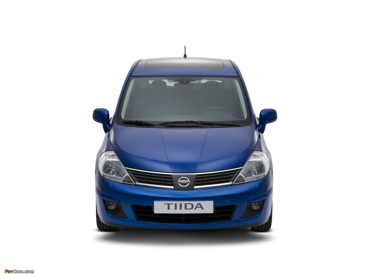 Nissan Tiida Hatchback (C11) 2007–10 photos (1280 x 960)