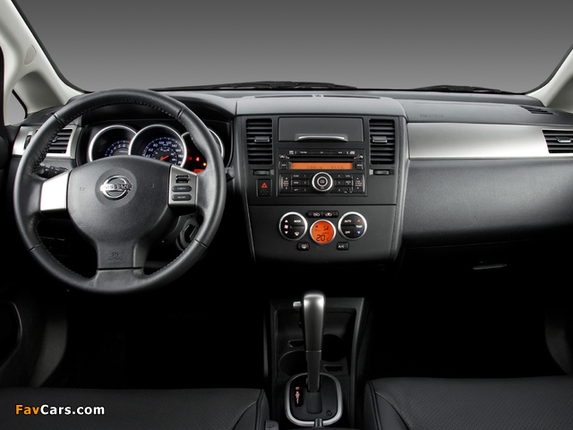 Nissan Tiida Hatchback BR-spec (C11) 2008–10 wallpapers (640 x 480)
