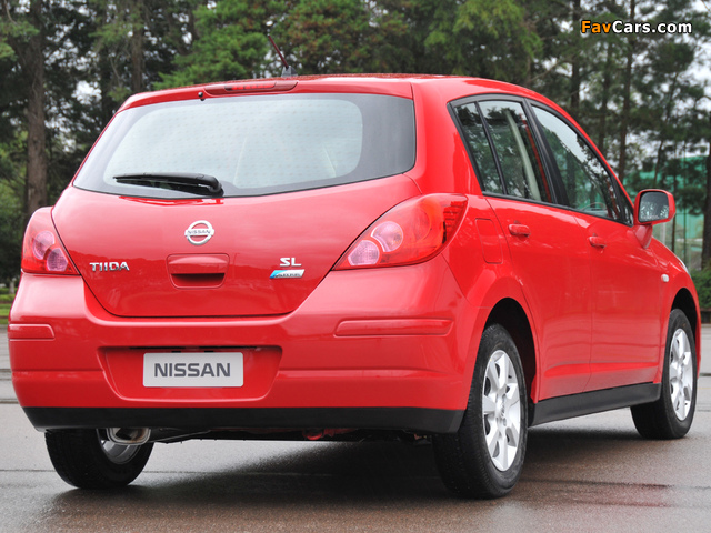 Nissan Tiida Hatchback BR-spec (C11) 2008–10 wallpapers (640 x 480)