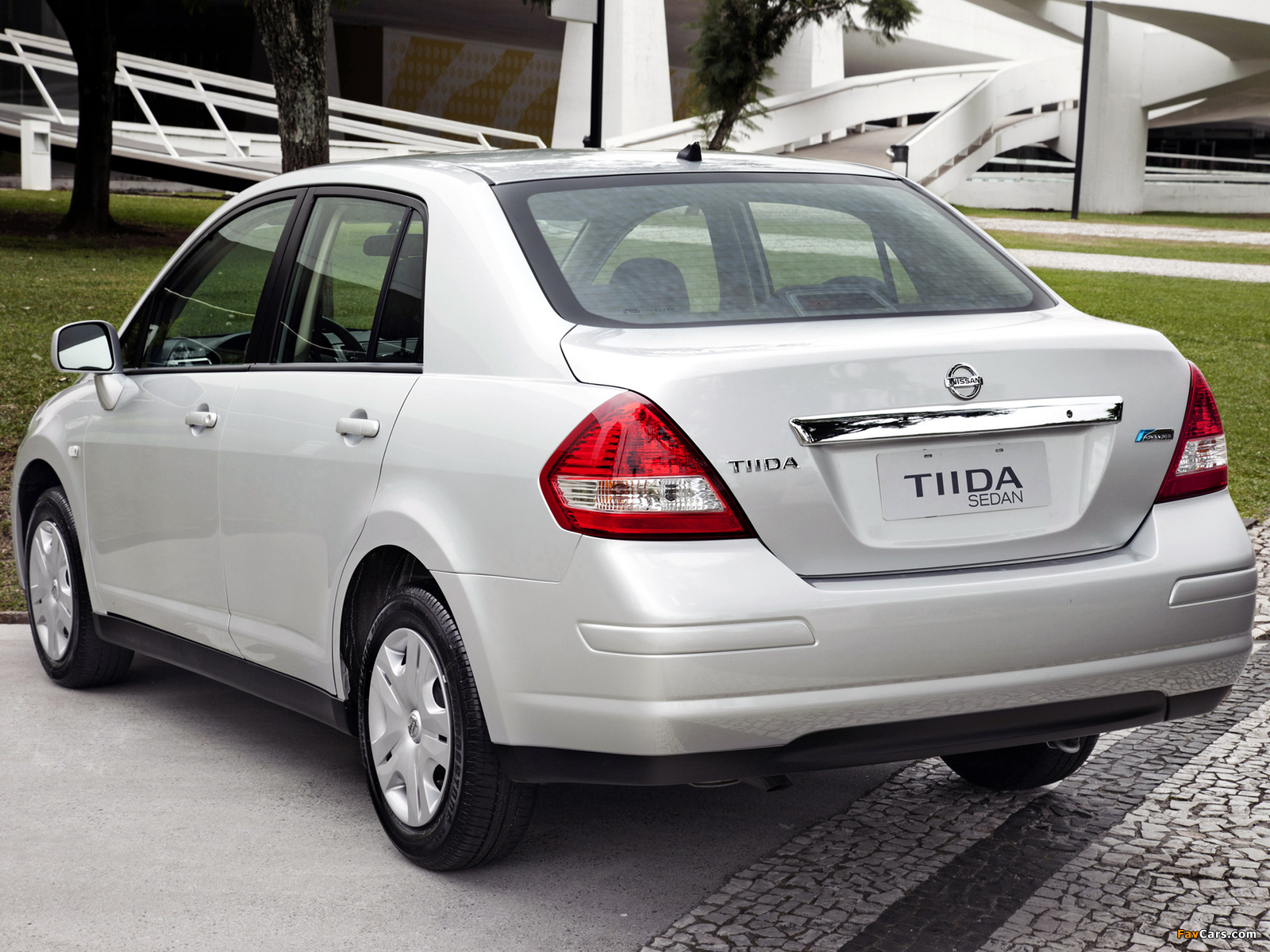 Nissan Tiida Sedan BR-spec (SC11) 2010 pictures (1600 x 1200)