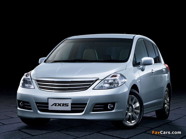 Pictures of Autech Nissan Tiida Axis Hatchback (C11) 2004–08 (640 x 480)