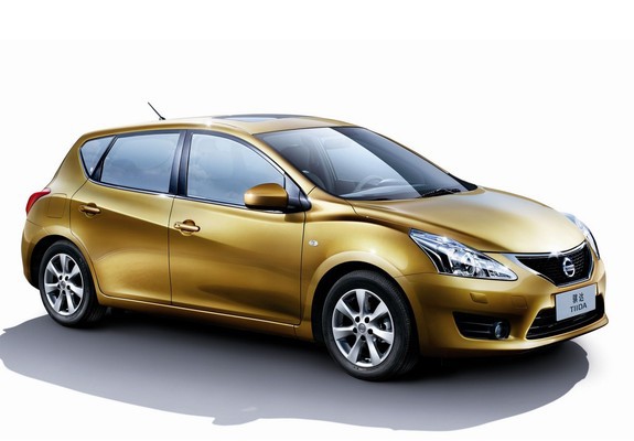 Pictures of Nissan Tiida Hatchback CN-spec (C12) 2011